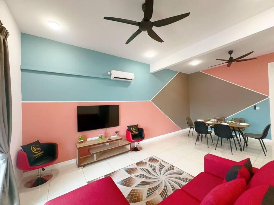 Photo of Livingroom in Tebrau