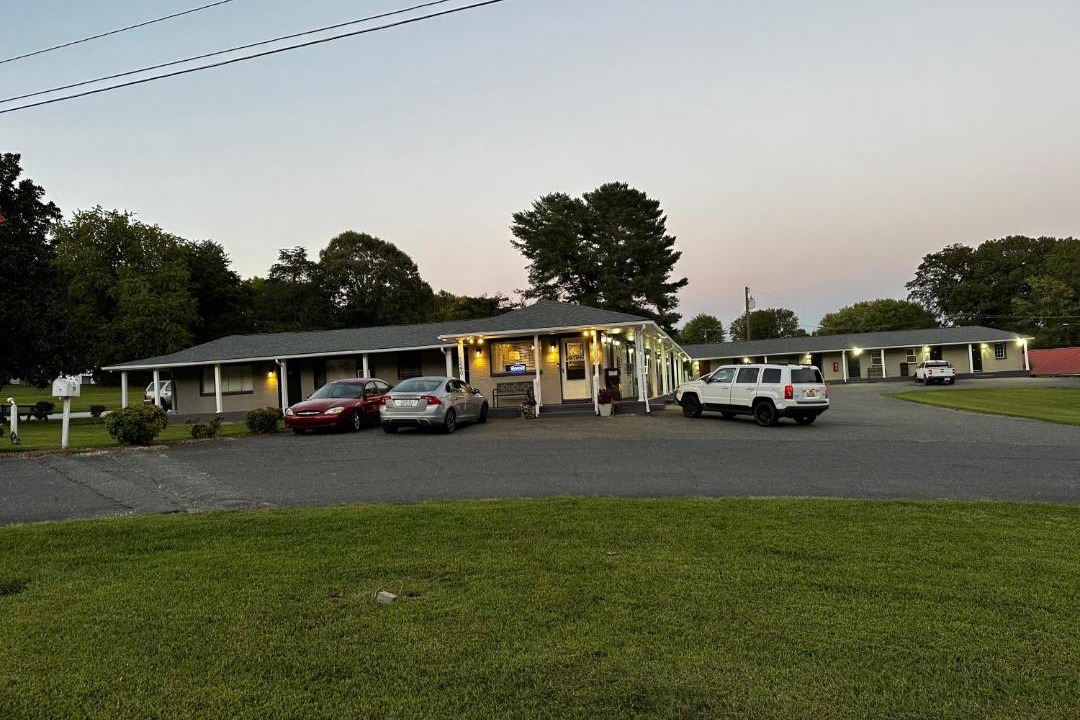 Photo of Others in Mount Airy