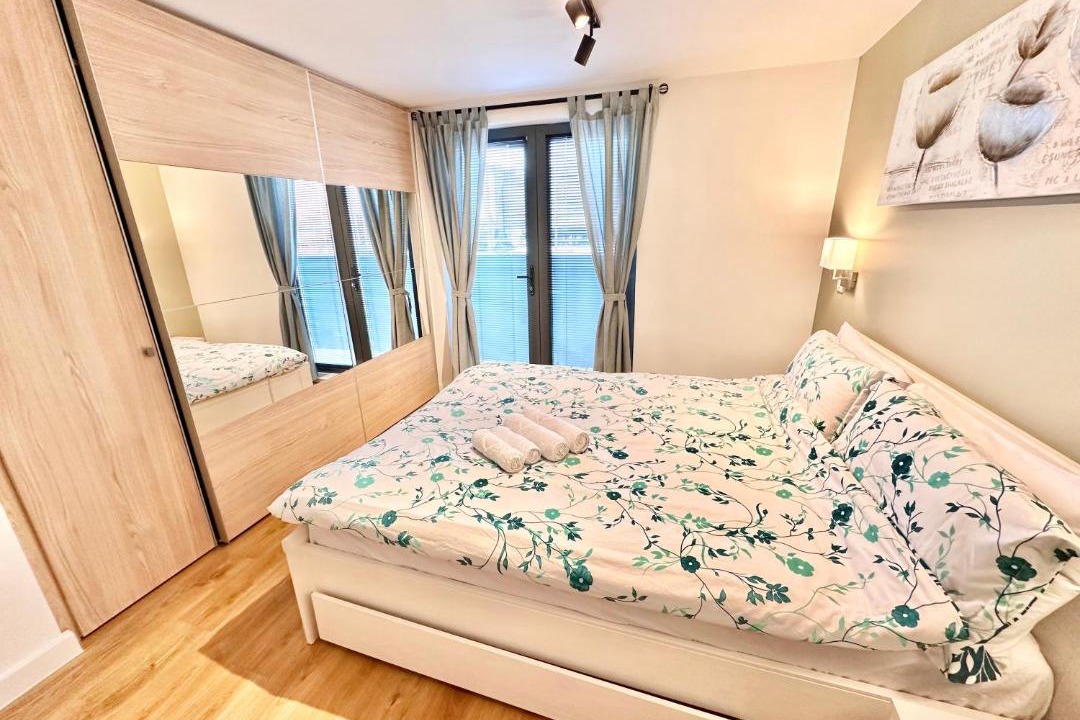 Photo of Others in Market Street