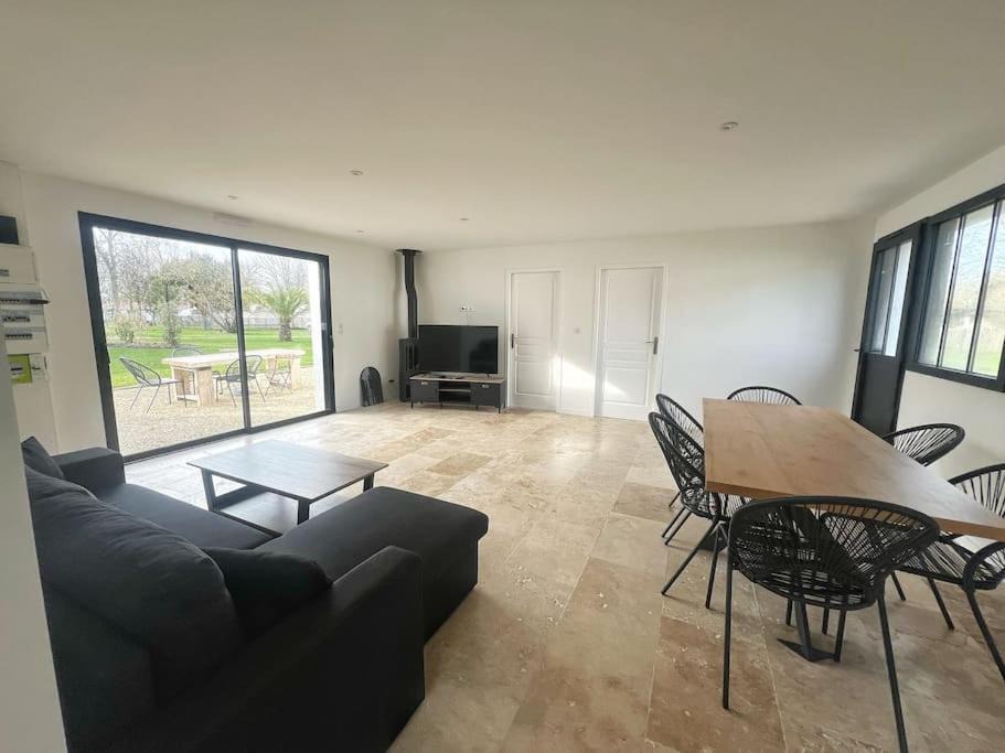 Photo of Others in Lagord