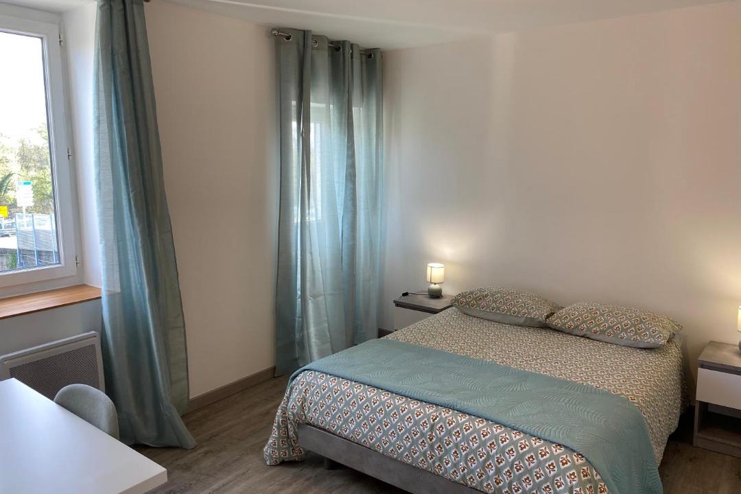 Photo of Bedroom in Miribel