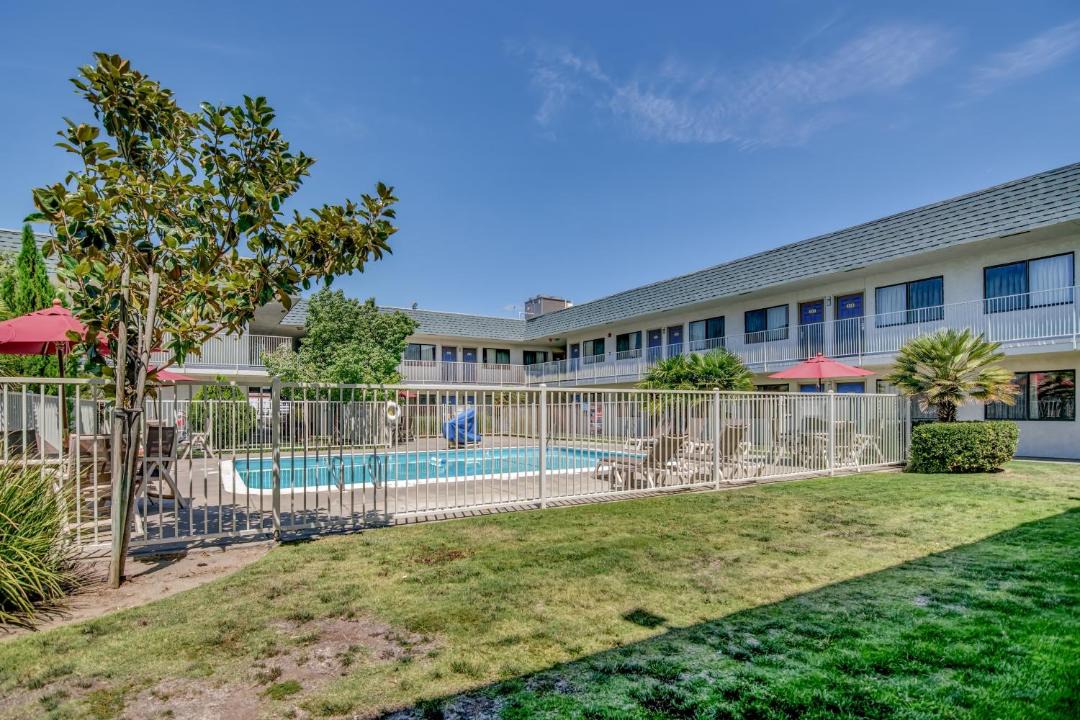 Photo of Others in Tracy