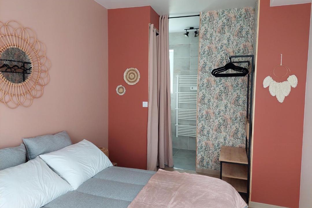 Photo of Bedroom in Saint-Romain-sur-Cher