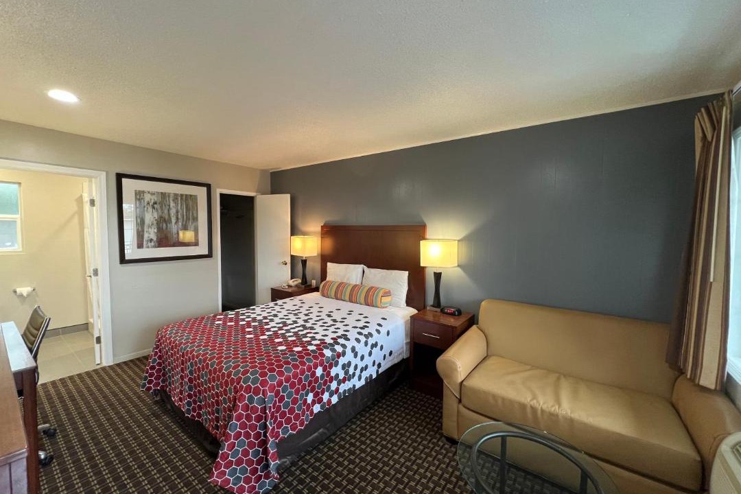 Photo of Bedroom in Downtown Eugene