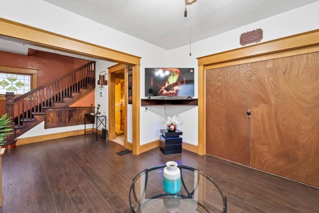 Photo of Others in Des Moines