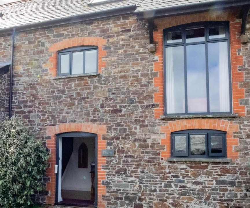 Photo of Others in Wainhouse Corner