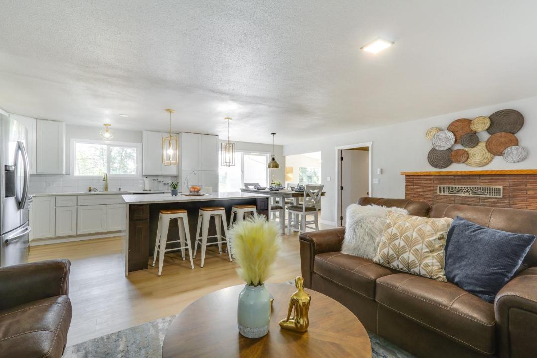 Photo of Livingroom in Centralia - Chehalis