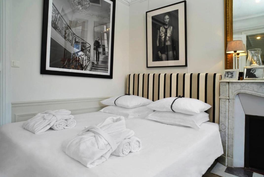 Photo of Others in Necker