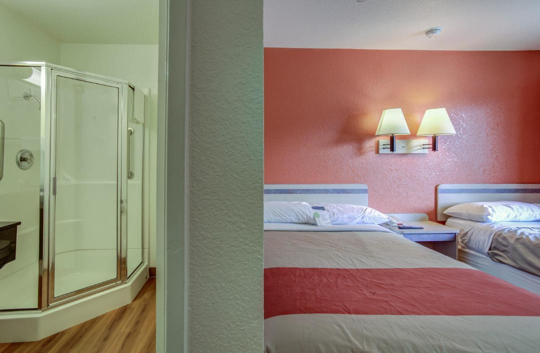 Photo of Others in Grants Pass