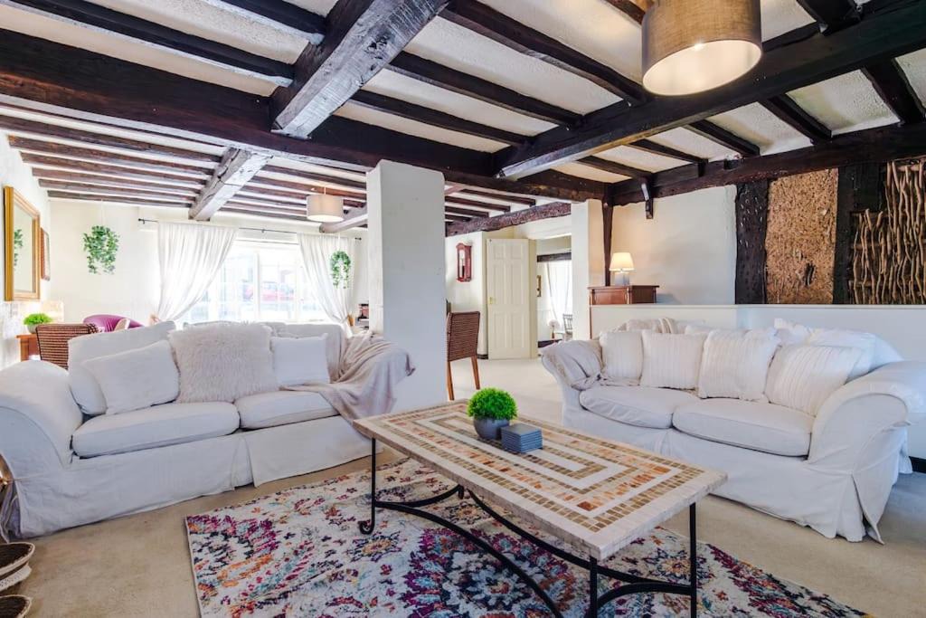 Photo of Others in Ruthin