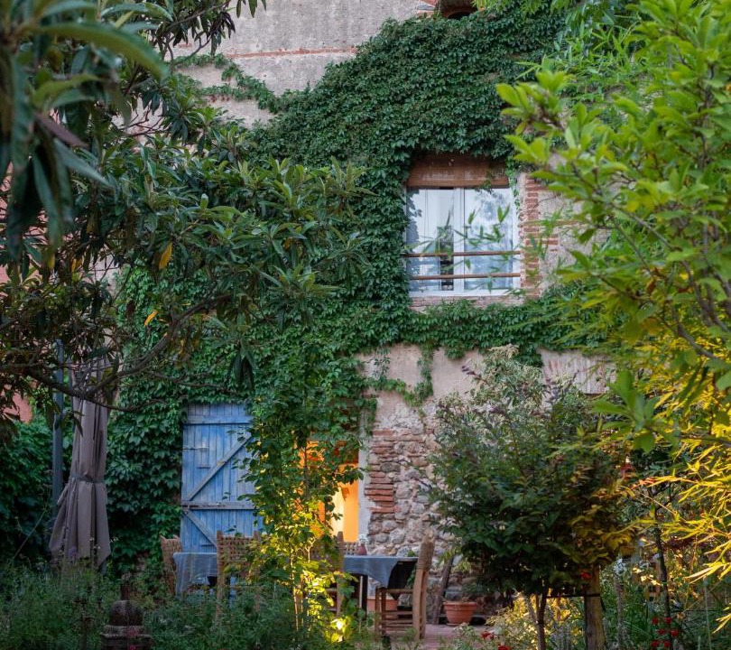 Photo of Others in Bages