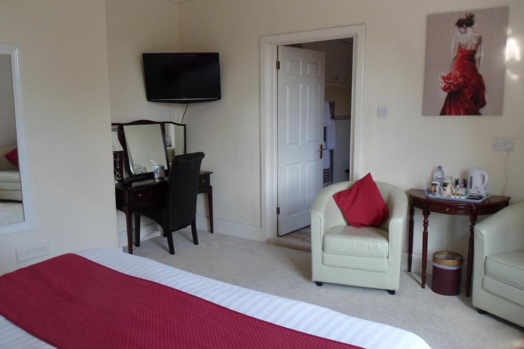 Photo of Others in Charlwood