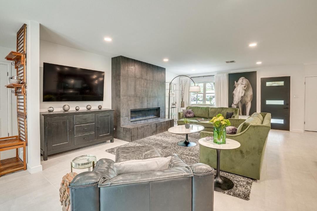 Photo of Livingroom in Nacogdoches