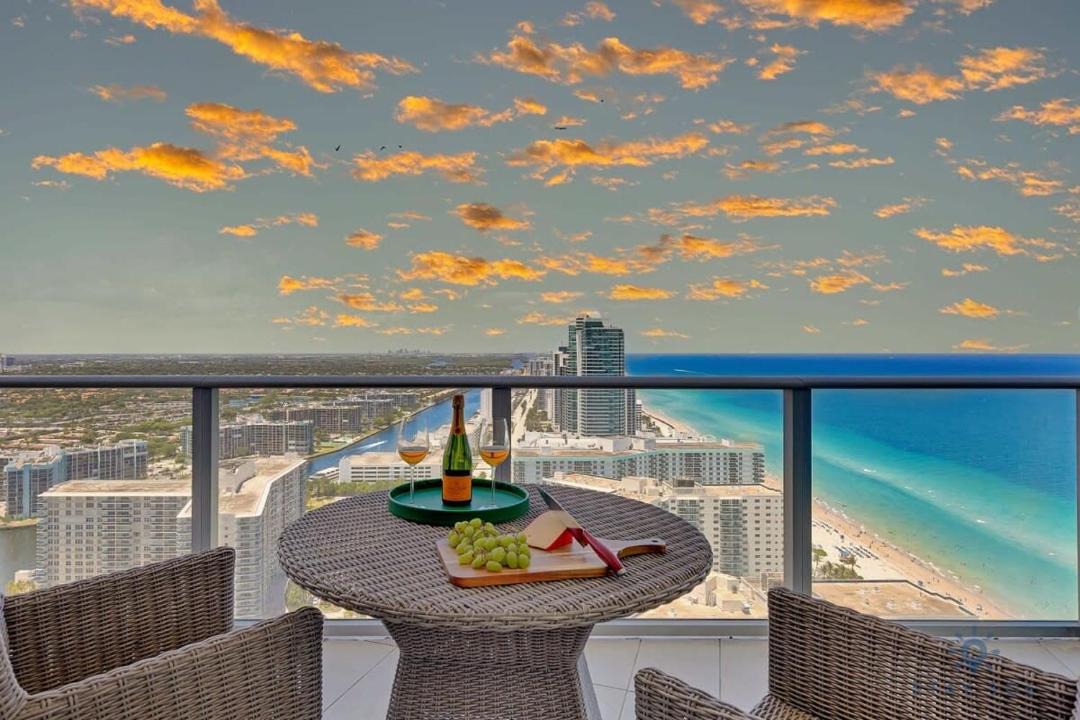 Photo of Patio Balcony in Hollywood South Central Beach