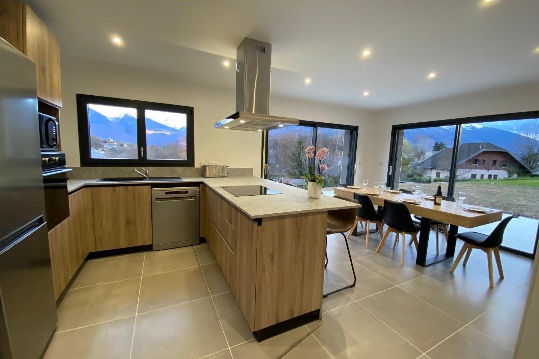 Photo of Livingroom in Mercury