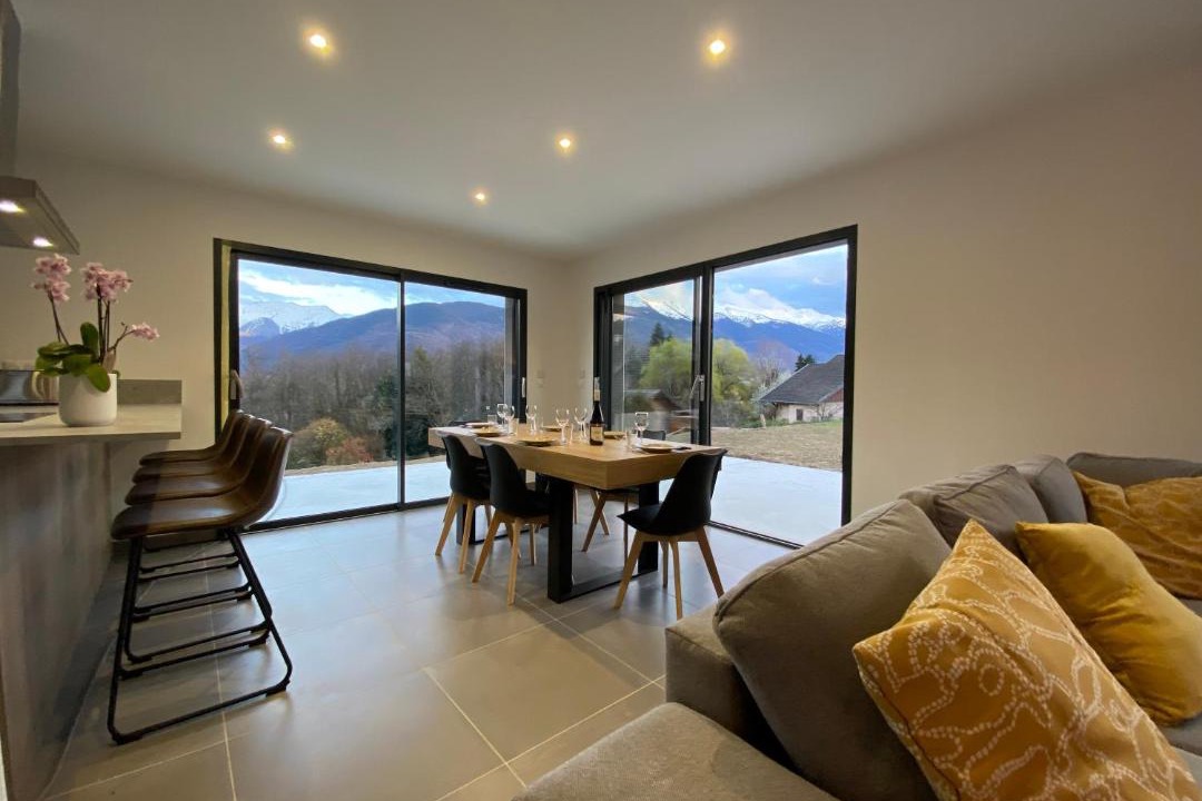 Photo of Livingroom in Mercury