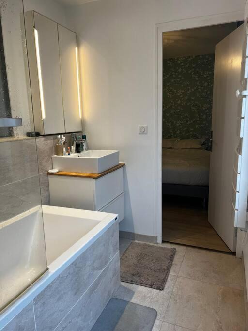 Photo of Bathroom in Chantilly