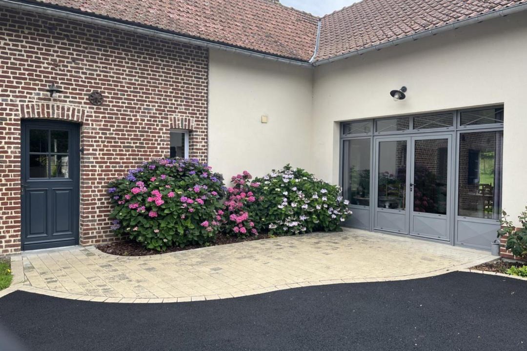 Photo of Others in Arrest