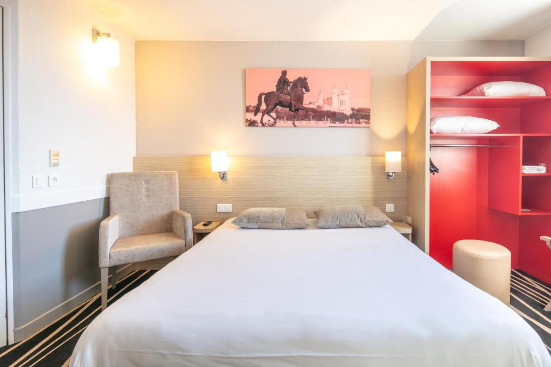 Photo of Others in Chesnes