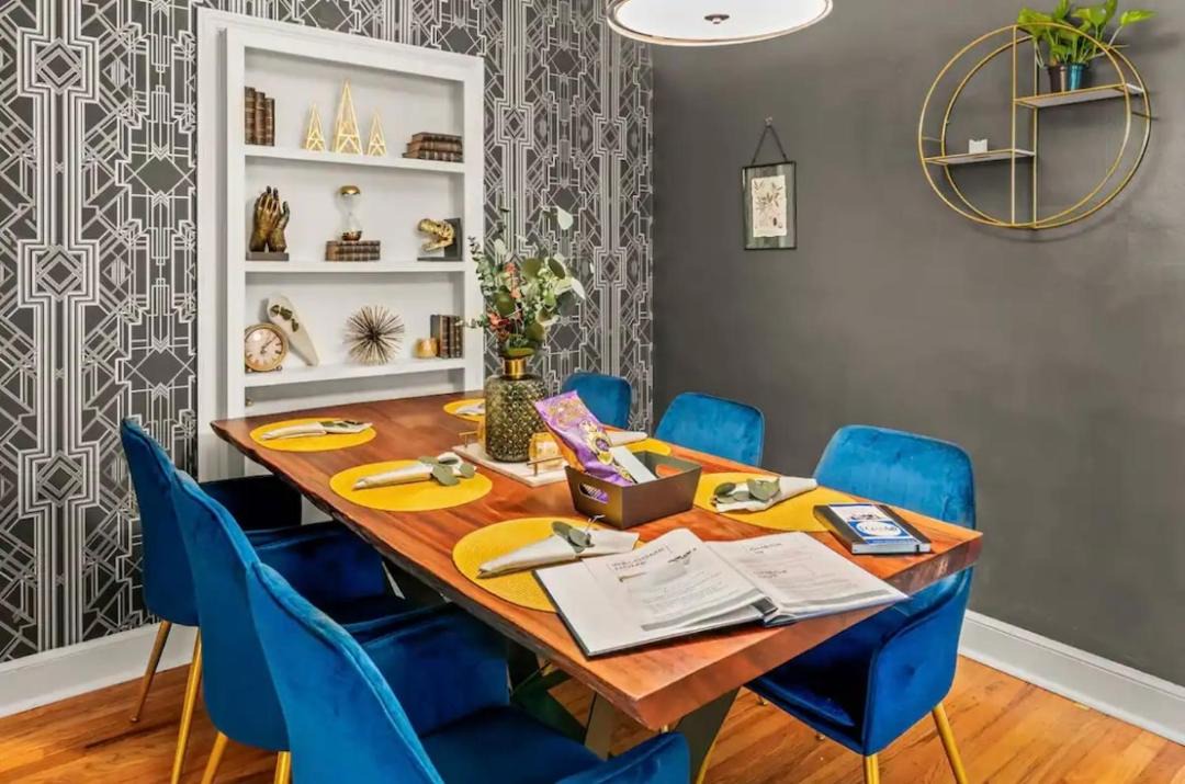 Photo of Others in Old Irving Park