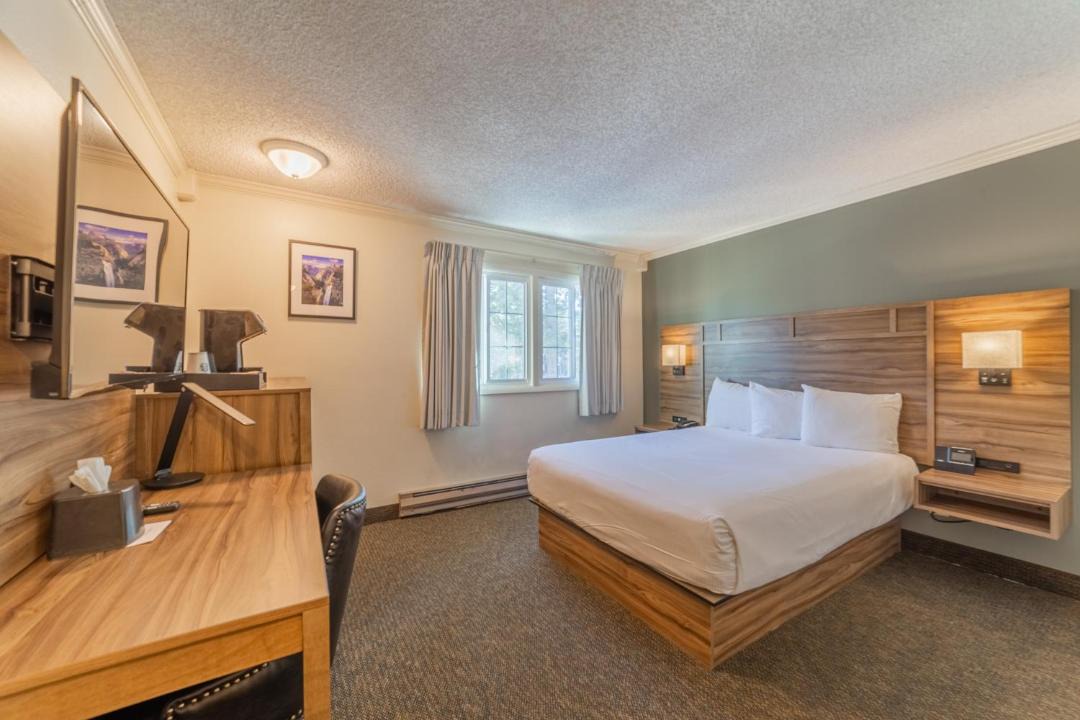 Photo of Bedroom in Mammoth Lakes