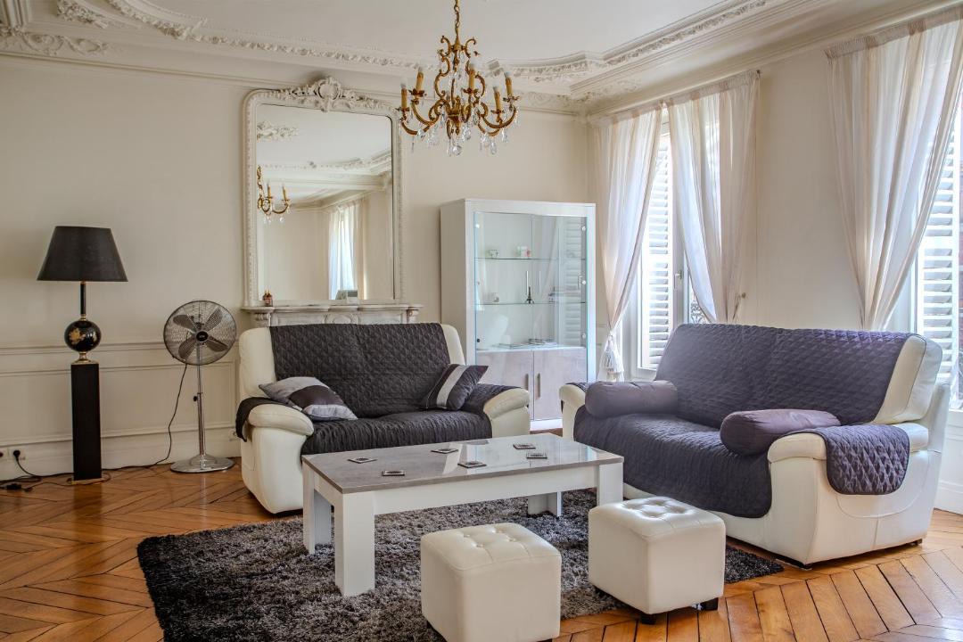 Photo of Livingroom in Clignancourt