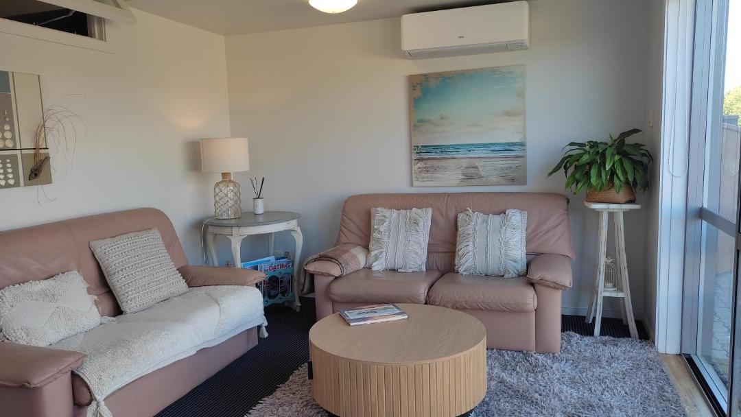 Photo of Livingroom in Waitarere Beach
