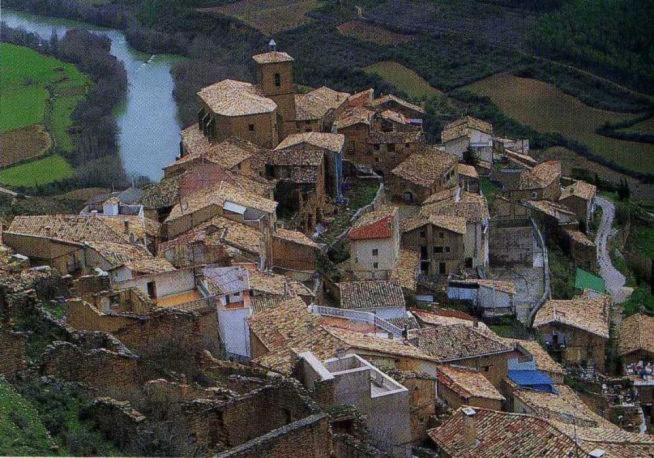 Photo of Buildings in Gallipienzo