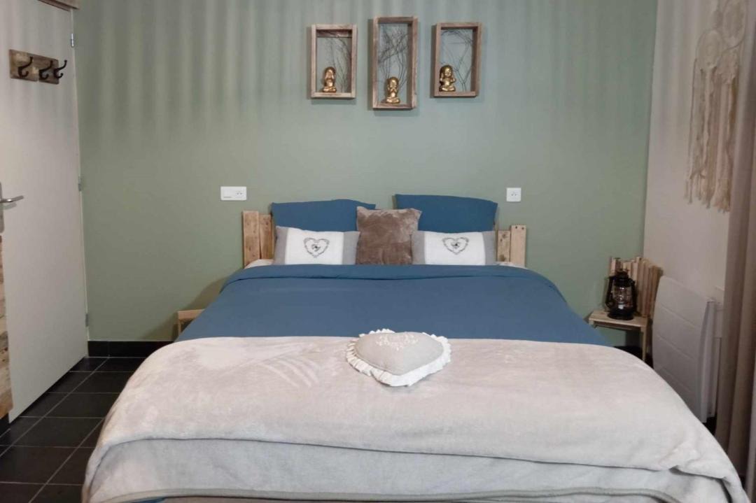 Photo of Bedroom in Laroque