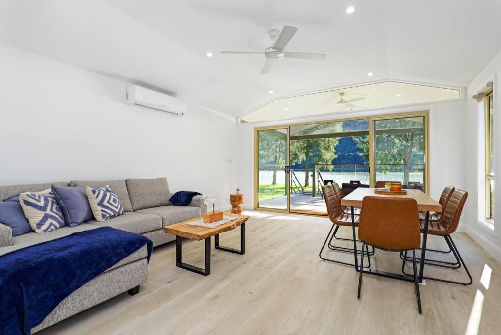 Photo of Livingroom in Wisemans Ferry