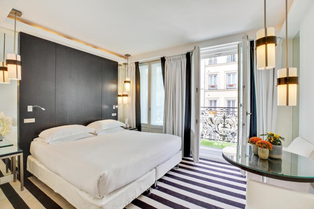 Photo of Others in 8th Arrondissement