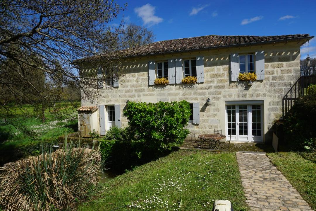 Photo of Others in Saint-Genes-de-Castillon