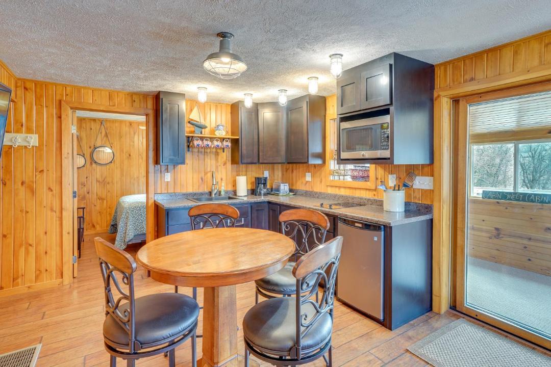 Photo of Livingroom in Crofton