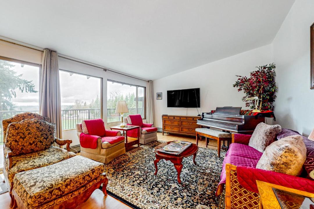 Photo of Livingroom in Woodinville