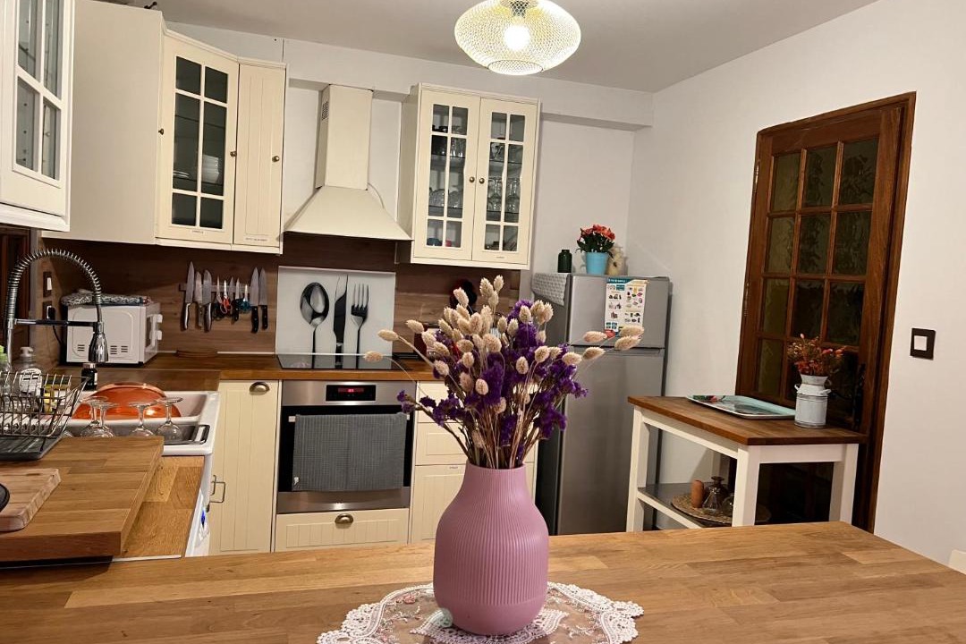 Photo of Others in Vezillon