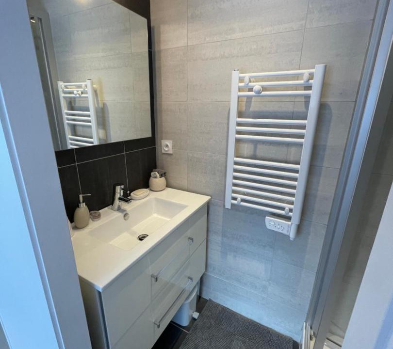 Photo of Bathroom in Saint-Laurent-sur-Mer