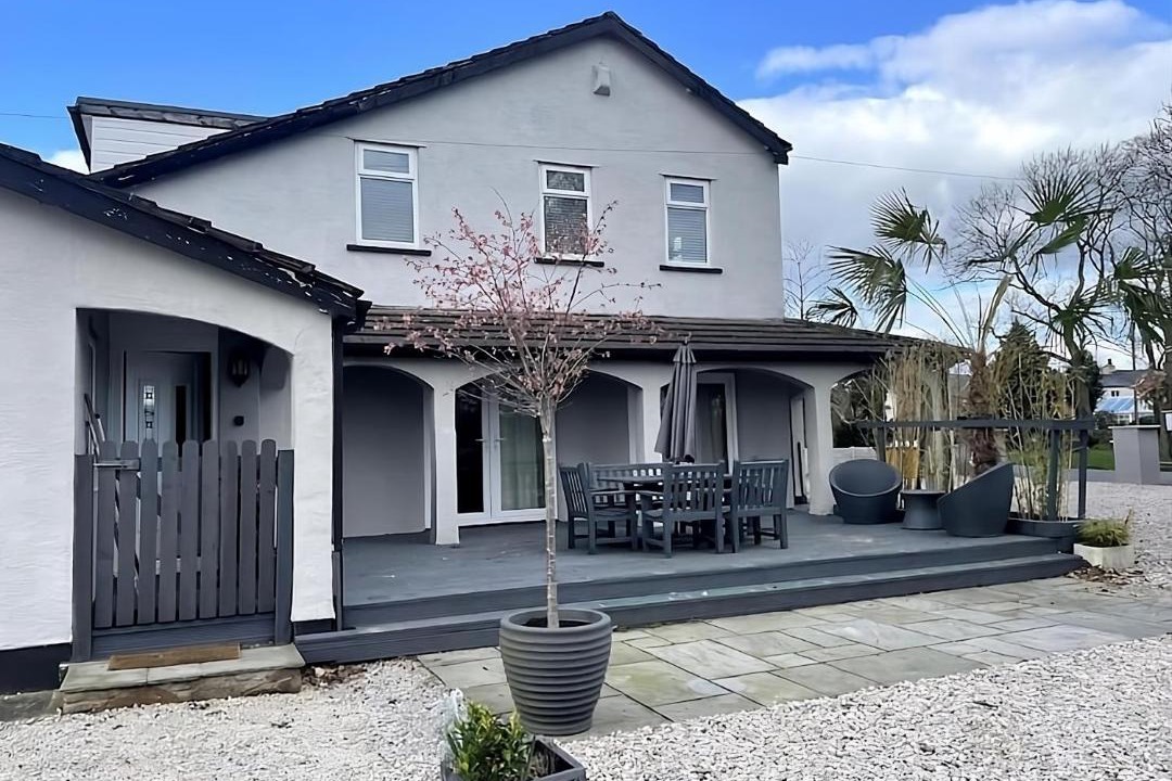 Photo of Buildings in Clayton le Dale