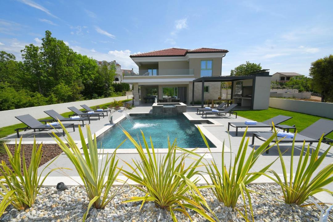 Photo of Outdoor in Brzac