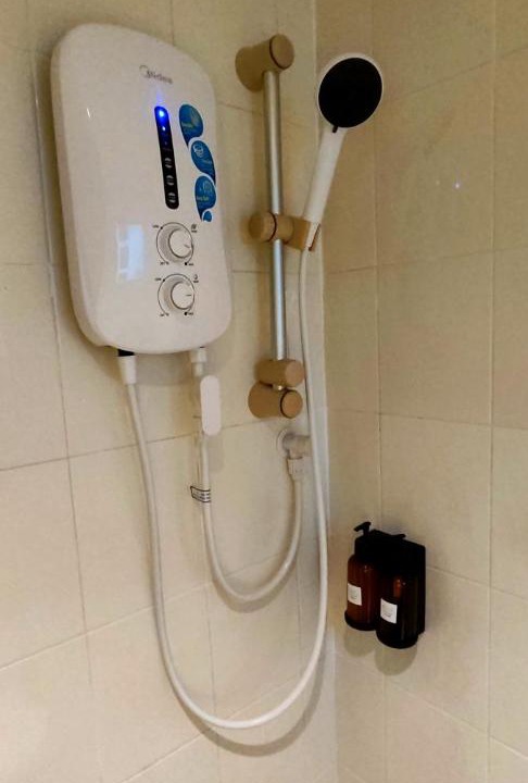 Photo of Bathroom in Central District