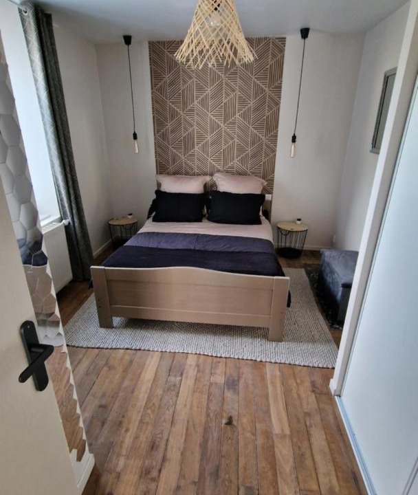 Photo of Bedroom in Charleville-Mezieres