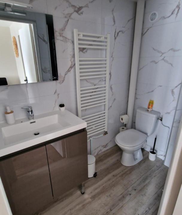 Photo of Bathroom in Charleville-Mezieres