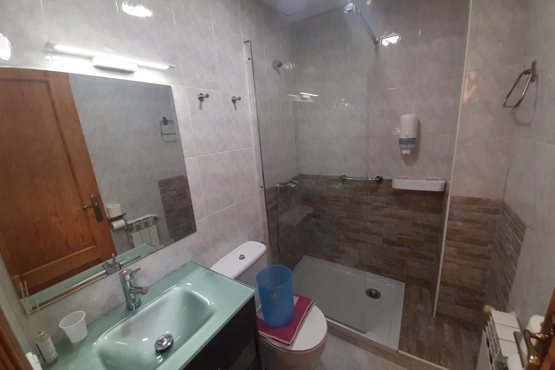 Photo of Bathroom in Aren