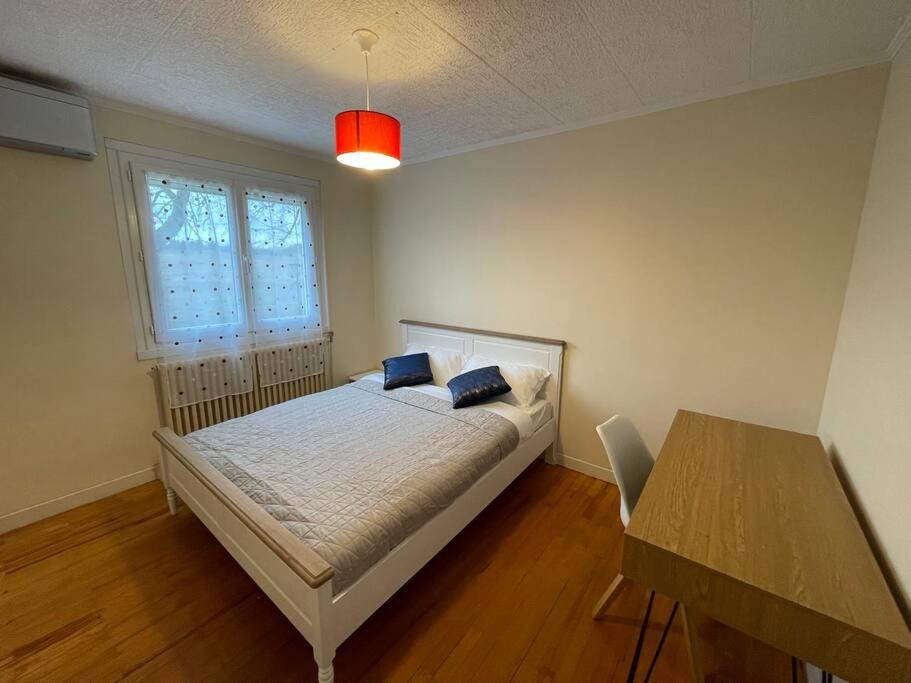 Photo of Bedroom in Vezeronce-Curtin