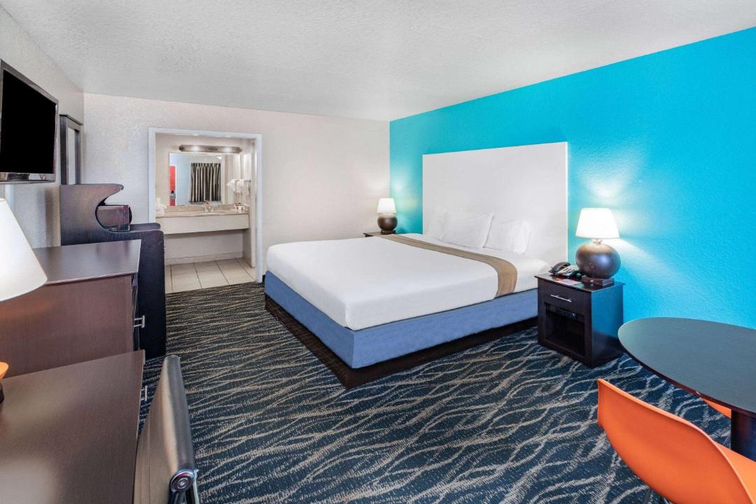 Photo of Bedroom in Southeast Houston