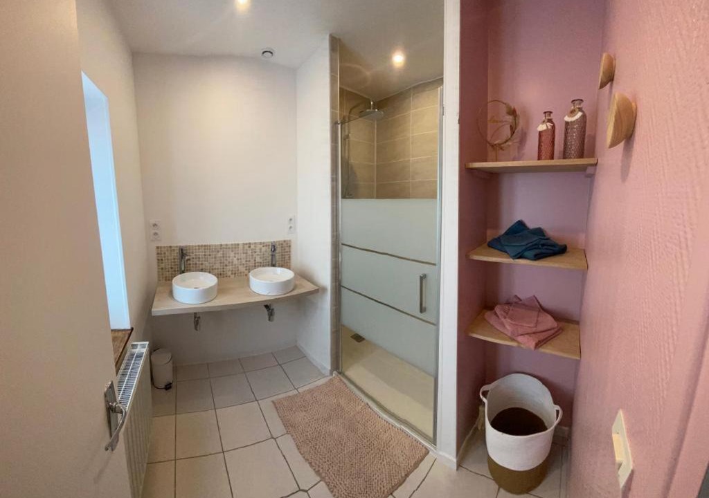 Photo of Bathroom in Balleroy