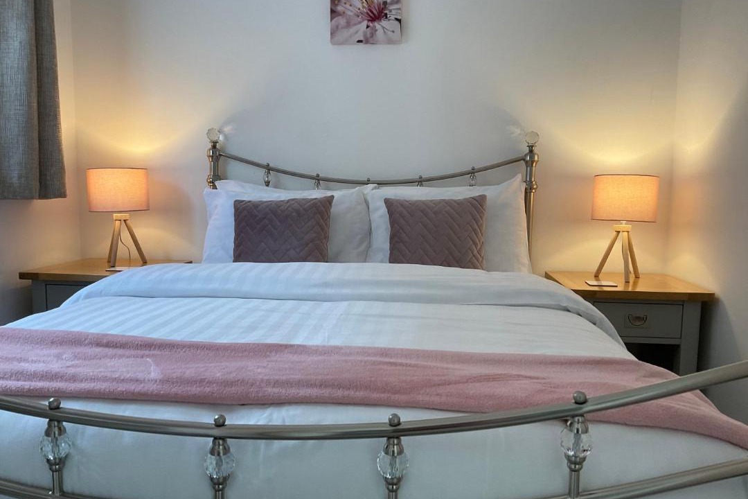 Photo of Others in Mortimer West End