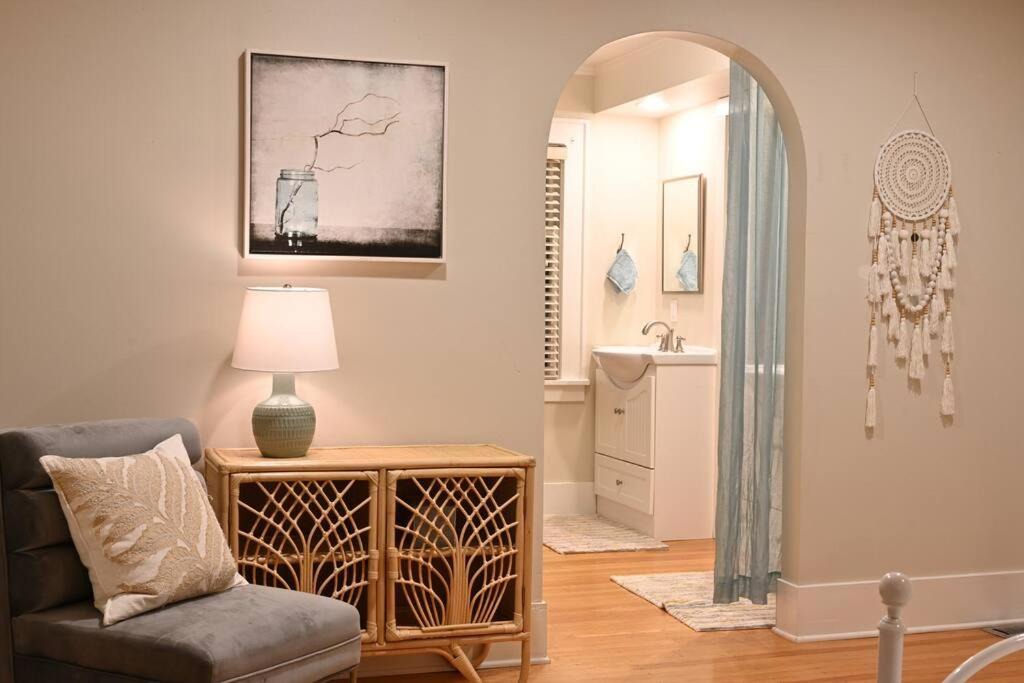 Photo of Others in University District