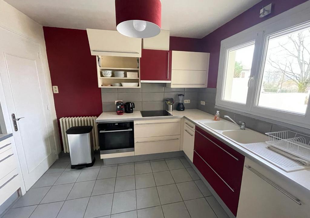 Photo of Kitchen in Vezeronce-Curtin