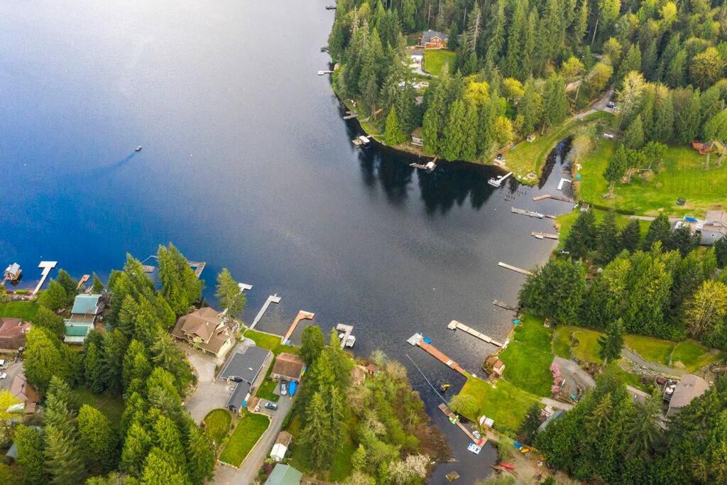 Photo of Others in Three Lakes