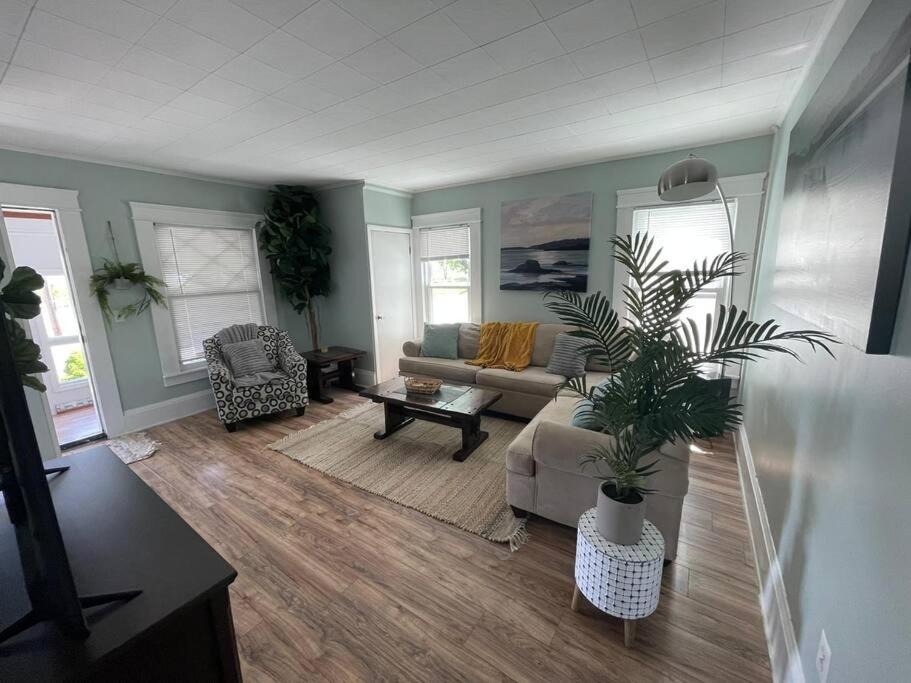 Photo of Others in West Haven